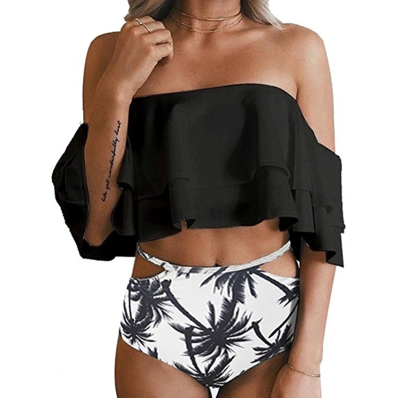 Other - ❁NWT Two Piece Off Shoulder Palm Print Bikini❁